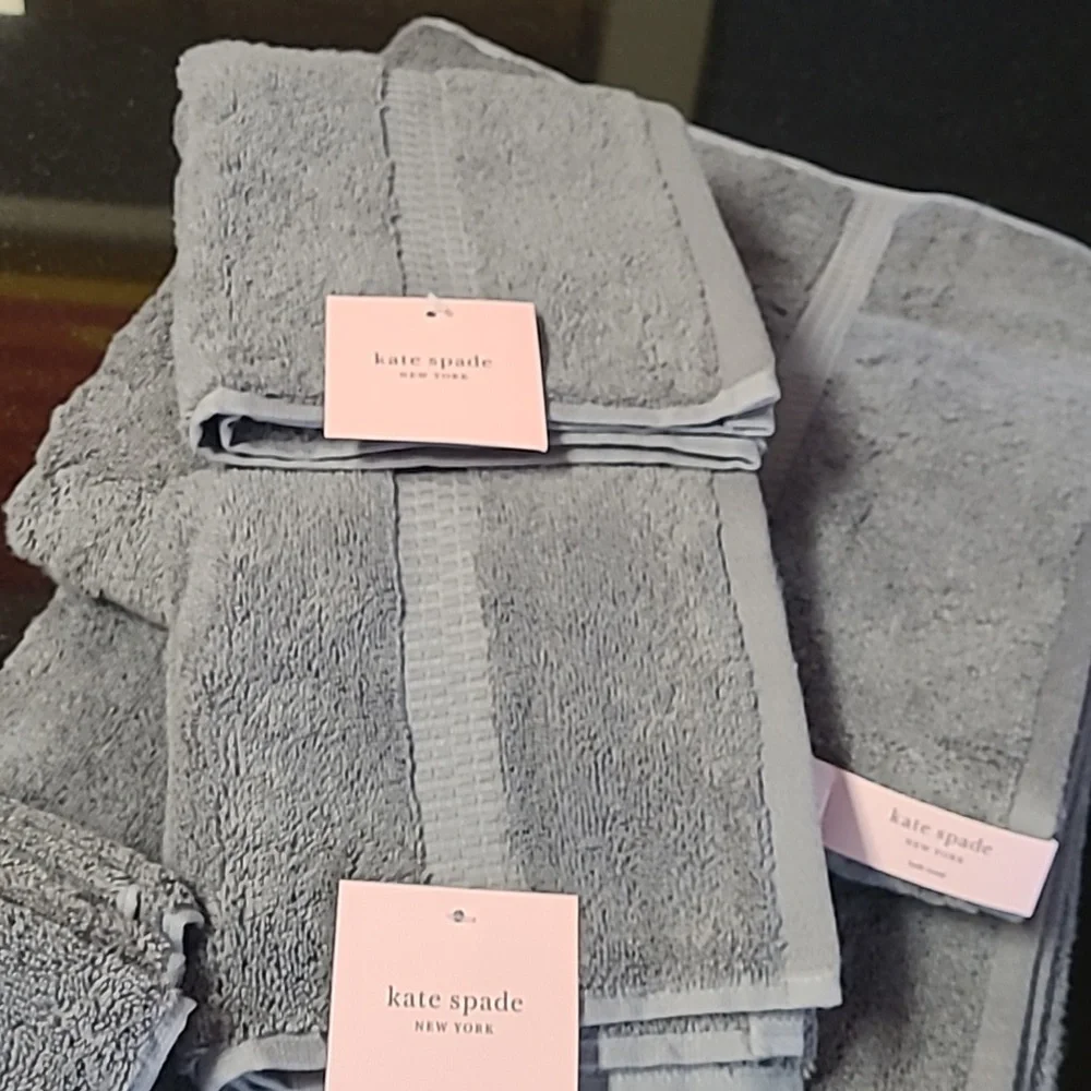Kate Spade Bath Towel Set